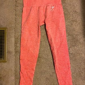 Small pink Gymshark vitals